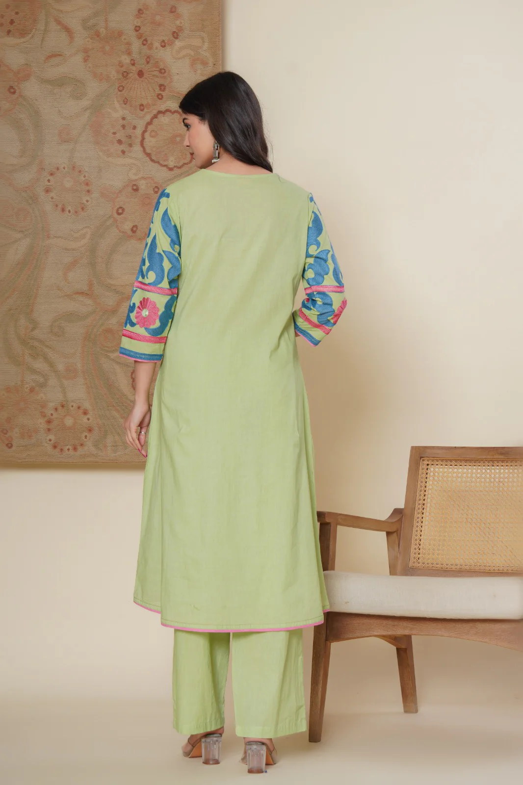 Mika Shamrock Embroidered Kurta Pant Set - Image 7